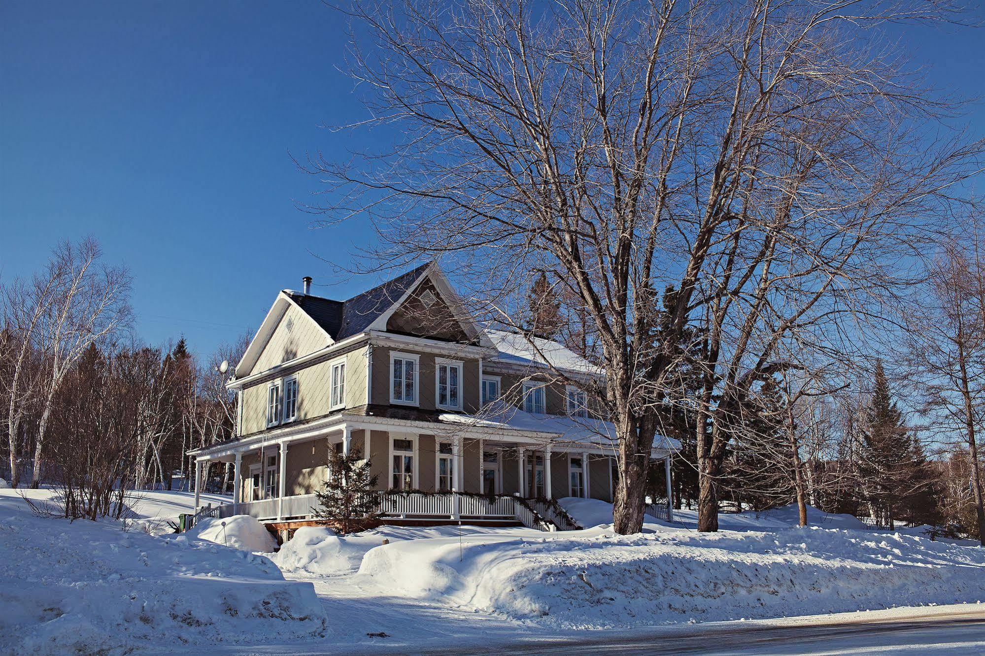 Auberge Carpe Diem Baie-Saint-Paul Exterior foto